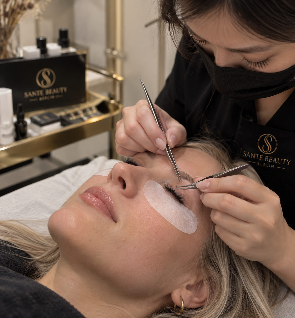 Professionelle Wimpernbehandlung bei SANTE Beauty